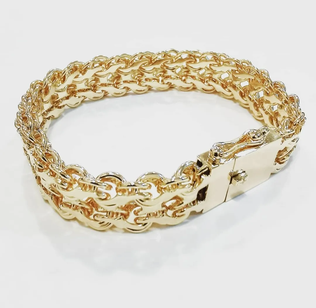 Купить Золотые браслеты по доступным ценам в интернет-магазине Россювелирторг